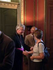 His Grace greets Una Barrie